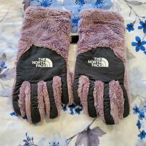 The North Face size M osito gloves